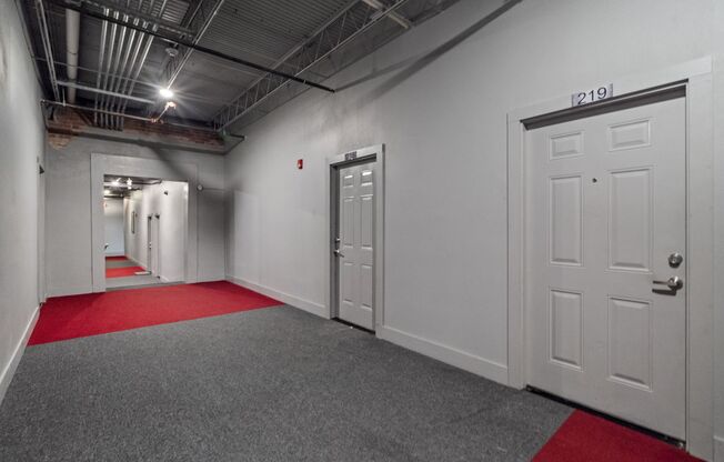 2 beds, 1 bath, 750 sqft, $1,175, Unit 219
