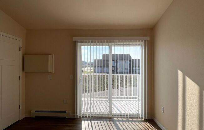 2 beds, 1 bath, 1,032 sqft, $1,345, Unit AT 719-19