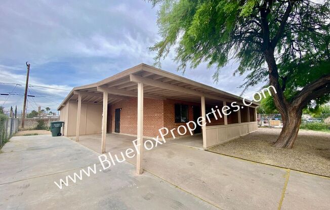 3807 E DOVER STRA