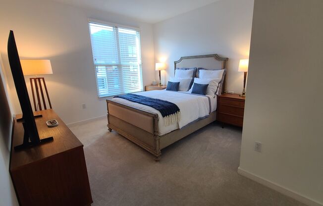 3 beds, 2 baths, $5,250, Unit # 1418