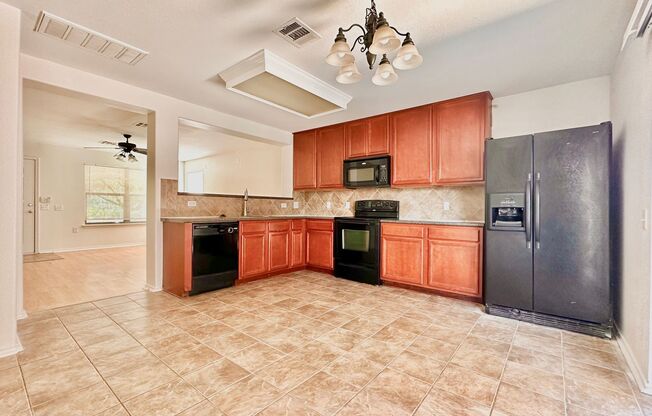Spacious 3x2.5 South Austin Home
