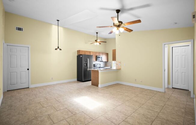 Stunning renovated 2-bedroom, 2-bathroom home in Cape Coral