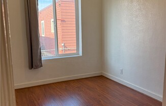1946 NEW ENGLAND ST