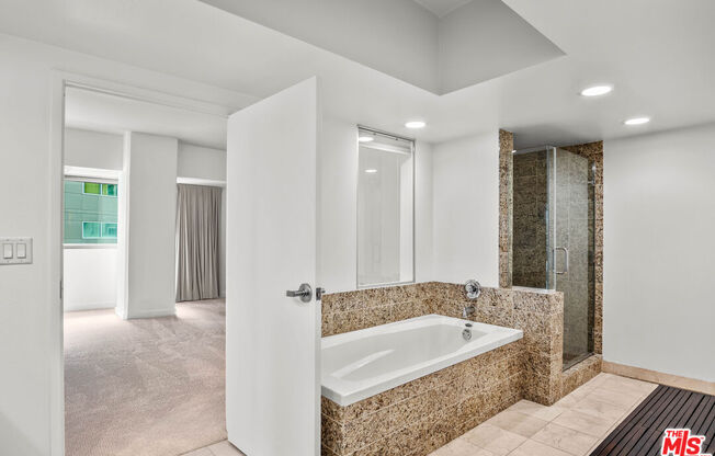 2 beds, 2.5 baths, 1,770 sqft, $5,995, Unit 324