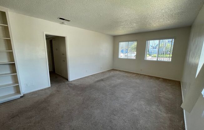 2 beds, 2 baths, $4,000, Unit 1