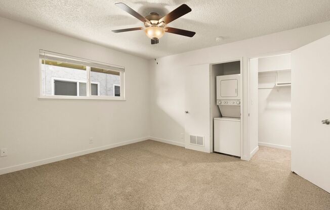 1 bed, 1 bath, 605 sqft, $1,435, Unit 036