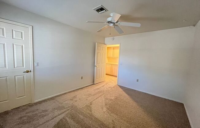 2 beds, 2 baths, $1,850, Unit 138-17-410-016