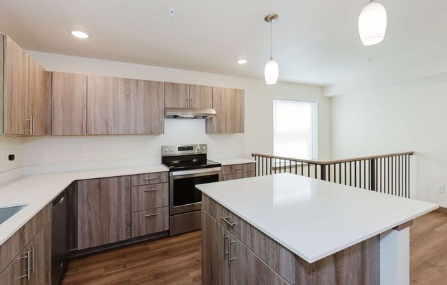 3 beds, 2.5 baths, 1,523 sqft, $2,665, Unit 03-31