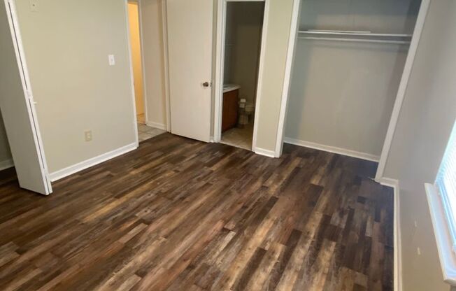 2501 Tara Heights