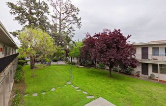 2 beds, 1 bath, 800 sqft, $2,295, Unit 14