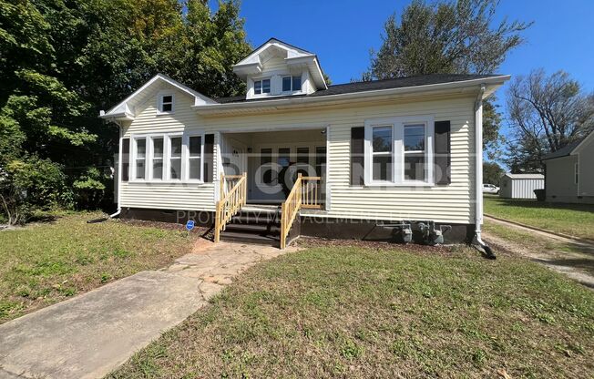 Maple Ave Duplex Apartments