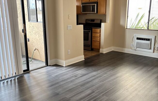 1 bed, 1 bath, $2,095, Unit # 82