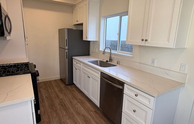 BRAND NEW UNITS I Alpine Townhomes!!!