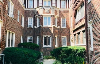 460 Winnetka Ave.