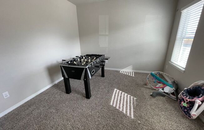 4 BED 3 BATH 3 CAR GARAGE HOME IN LORSON RANCH!!!!