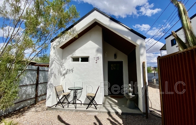 115 S SILVERBELL RD