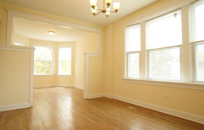 2 beds, 1 bath, 975 sqft, $2,495, Unit 2F