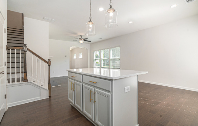 5581 OAK BND PL