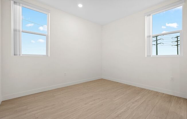 2 beds, 1 bath, 1,005 sqft, $3,645, Unit 502