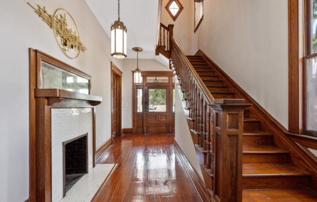 613 E FT KING ST
