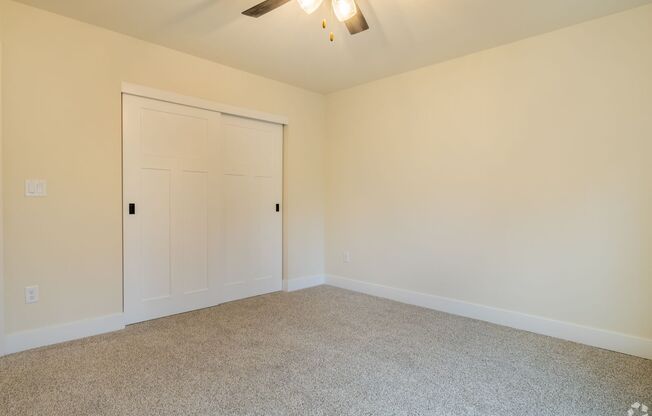 2 beds, 1.5 baths, 1,137 sqft, $2,200, Unit 117 Eiche Drive - Unit 2