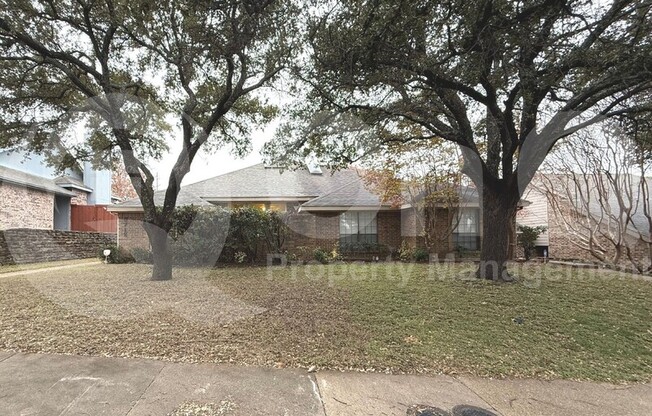 9712 SUMMERWOOD CIR