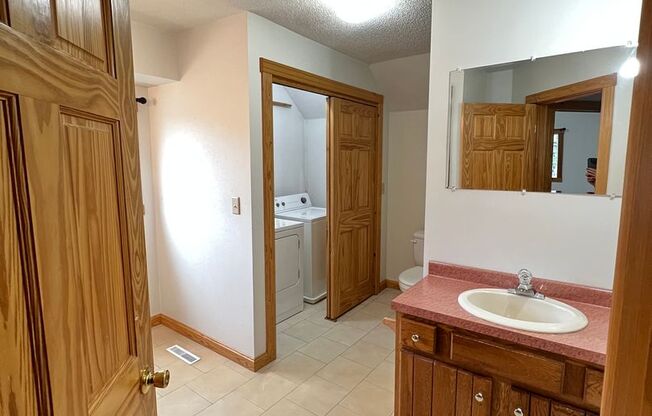 3 beds, 2 baths, $1,650