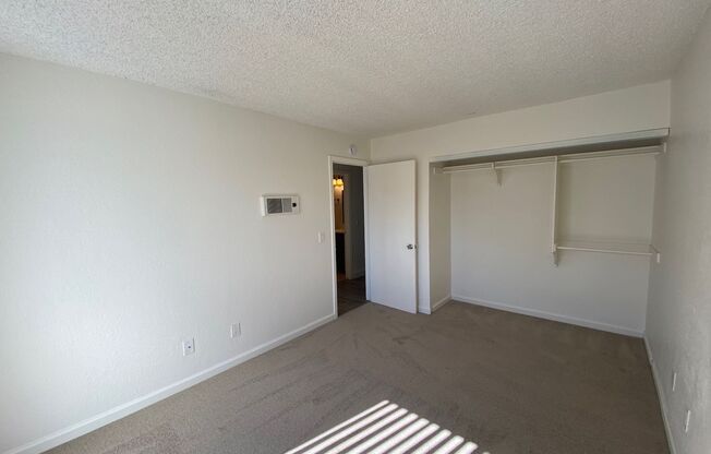 2 beds, 1 bath, 800 sqft, $2,195, Unit #3