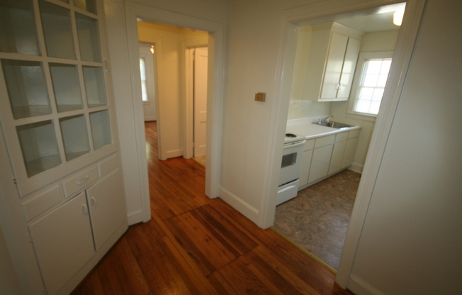 2503 Englewood