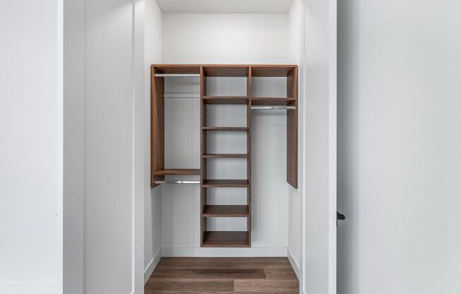 Studio, 1 bath, 400 sqft, $1,225, Unit 102