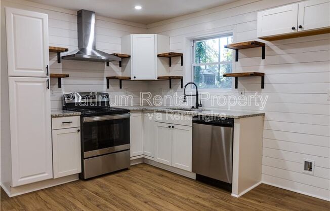 1955 MAPLE DR NW