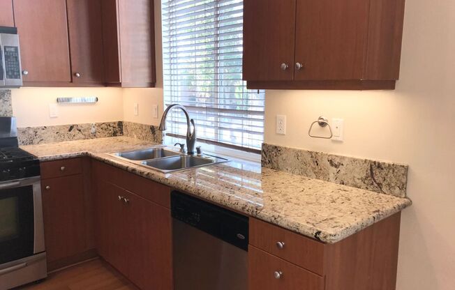 Located in the very popular northwest area in Glendale