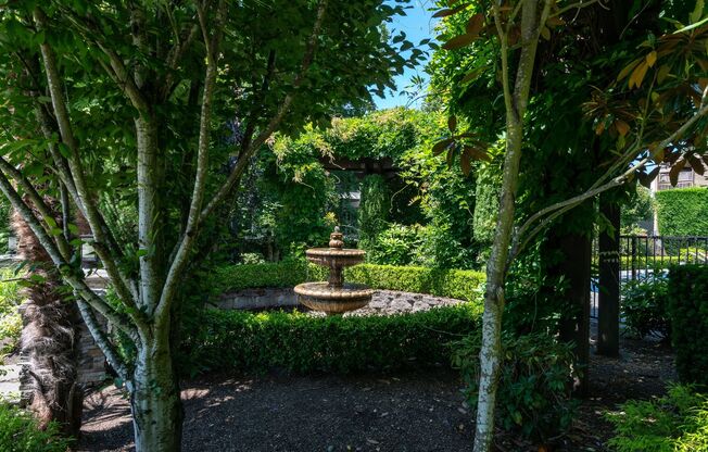 1 bed, 1 bath, 810 sqft, $2,495, Unit E201