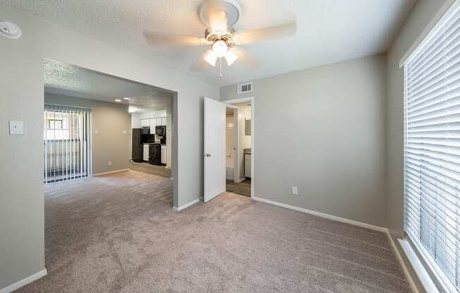 Crooked Stick: Den/Sunroom, at Westdale Hills, Euless, 76040