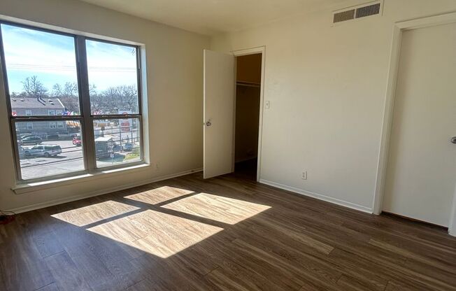 2 beds, 1 bath, 858 sqft, $1,864, Unit OPA-217