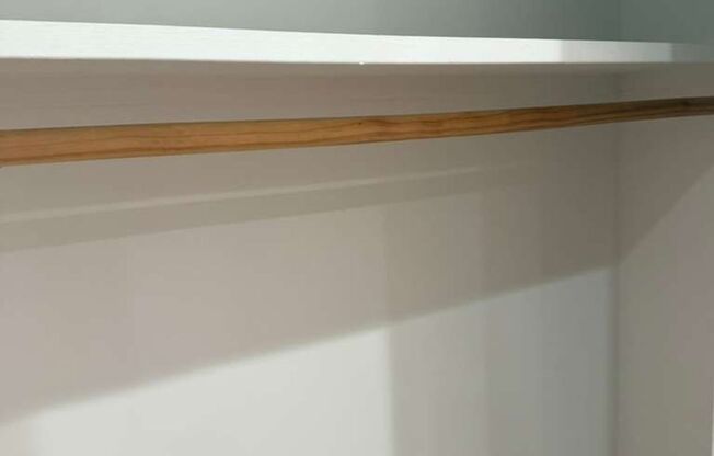 Great 1 Bed Room - Wood Floors - Small Building