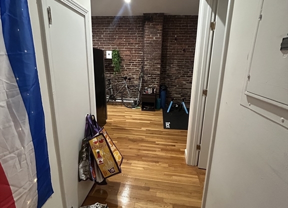 1 bed, 1 bath, $2,675, Unit 3