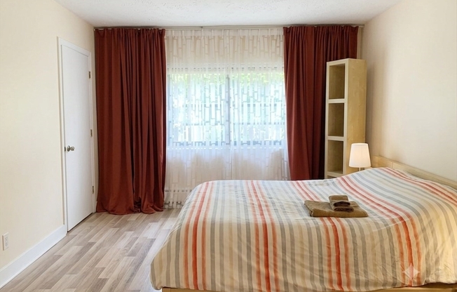 2 beds, 2.5 baths, 989 sqft, $2,795, Unit 14C