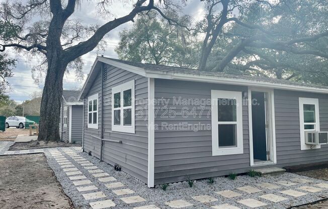 2010 E WATERS AVE