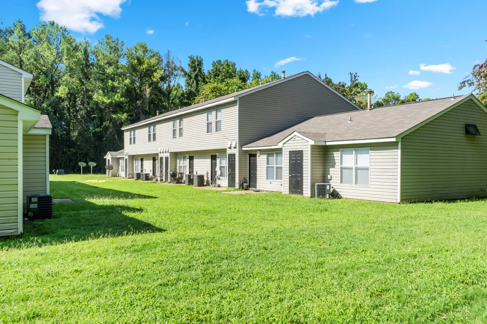 Wilshire Park Apartments