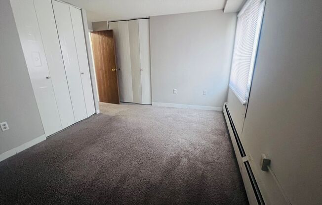 2 beds, 1 bath, 710 sqft, $1,450, Unit # 1303