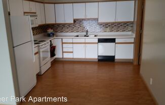 Deer Park Apartments 4231 North 7th Street