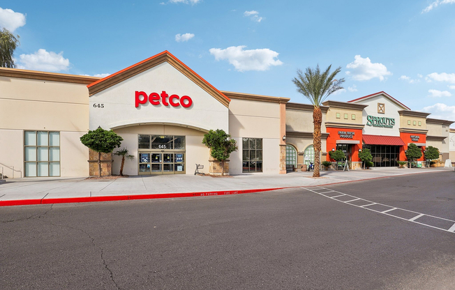 Neighborhood Shopping Petco