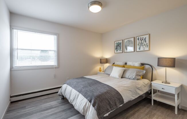2 beds, 1 bath, $1,395, Unit 303