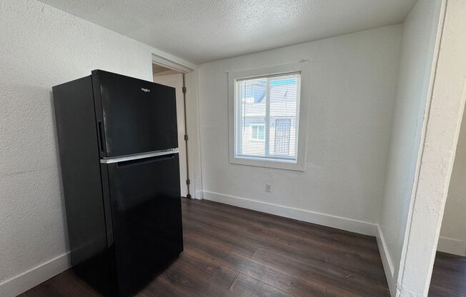 Large One Bed, One Bath Apartment