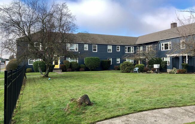 Stunning 2 Bed, 1 Bath Vintage Charmer!