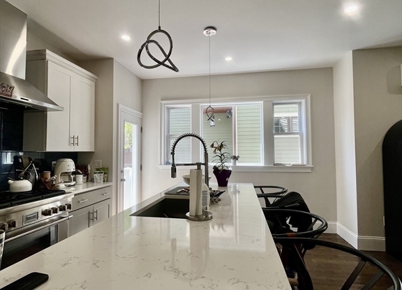 555 E 5 ST PATH