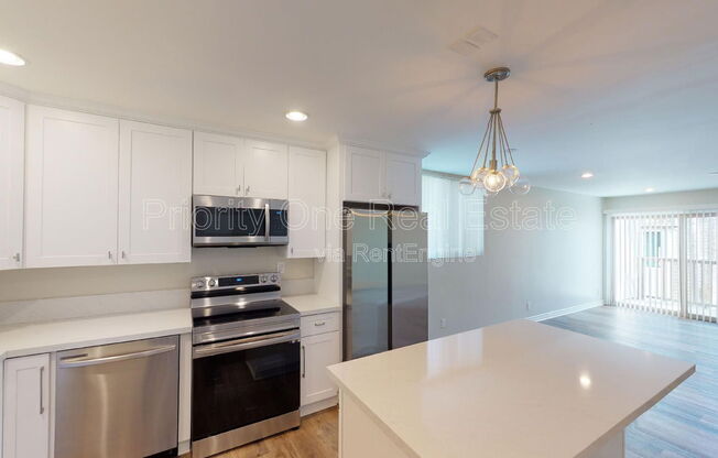 4545 COLLWOOD BLVD #17