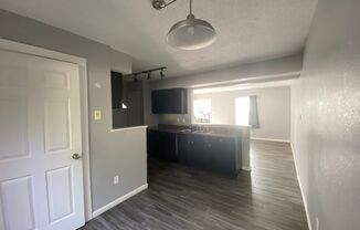 2 beds, 1.5 baths, $850