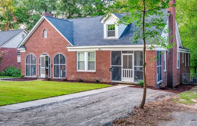 Live in the Heart of Shandon – Stylishly Renovated Duplex with Charm & Convenience